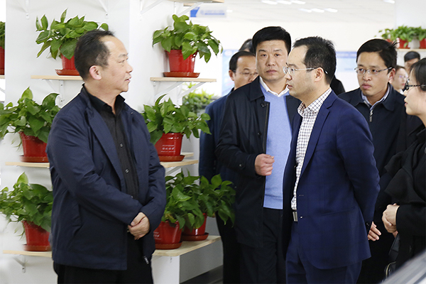 河北省工信厅厅长龚晓峰一行莅临酷游ku游官网最新地址股份考察指导事情