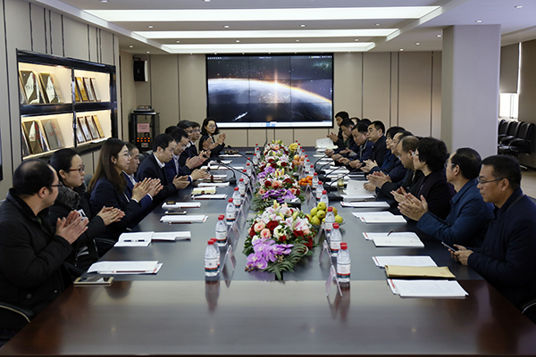 河北省工业和信息化厅厅长龚晓峰莅临酷游ku游官网最新地址